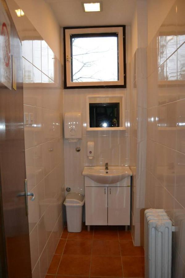 Restoran Sa Prenocistem Zitiste Hotel Bagian luar foto
